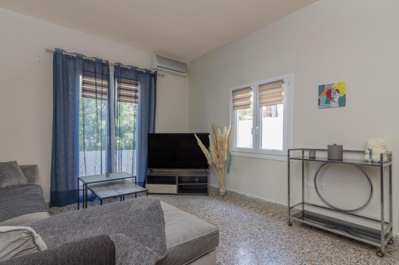 Apartment Renovated Panorama Loft: Terrace Gem *